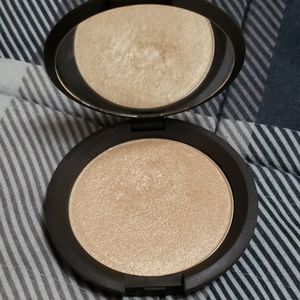 Becca Shimmering Skin Perfector